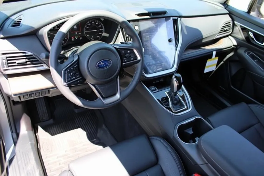 2025 Subaru Outback Touring XT photo 1