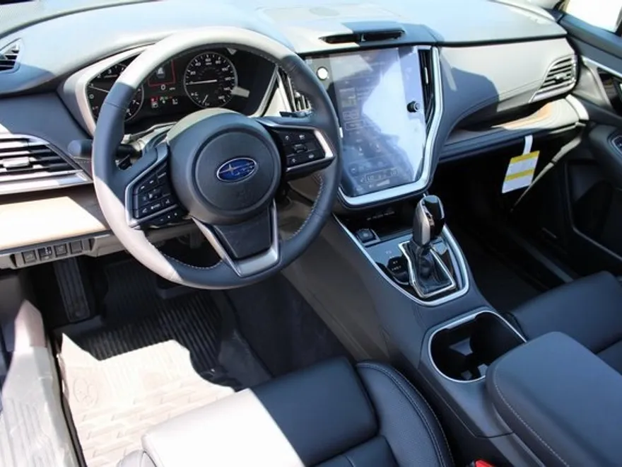 2025 Subaru Outback Touring XT photo 1