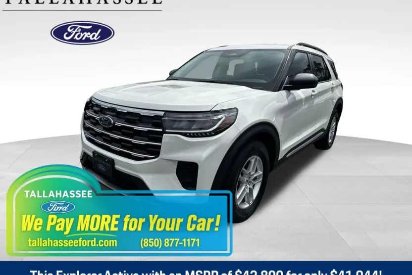 2025 Ford Explorer photo 1