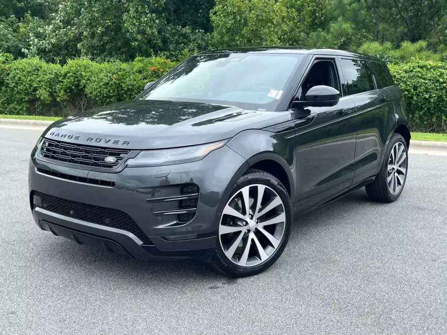2026 Land Rover Range Rover Evoque Dynamic SE photo 1