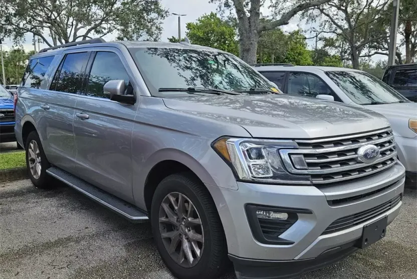 2021 Ford Expedition MAX XLT photo 1