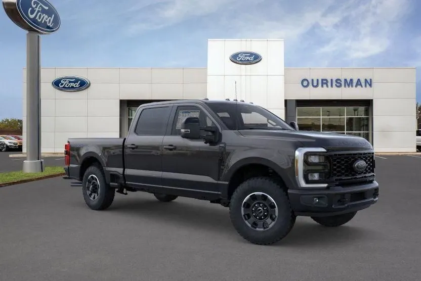 2026 Ford F-250 Lariat photo 1
