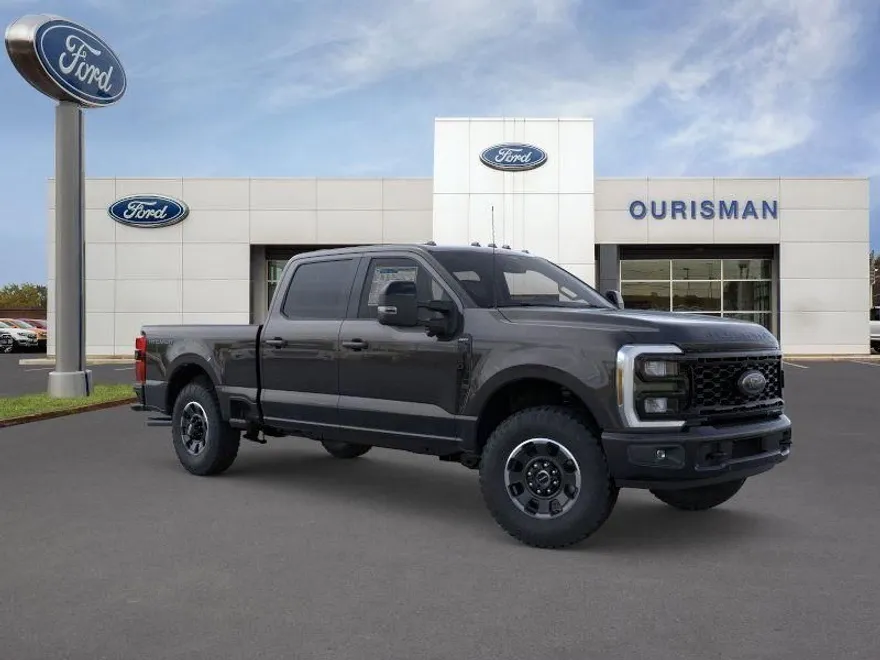 2026 Ford F-250 Lariat photo 1