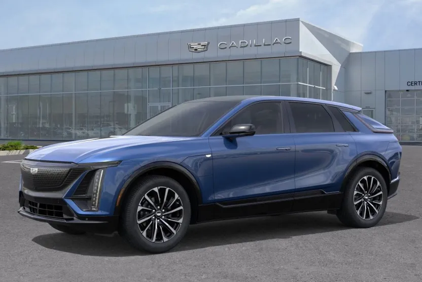 2025 Cadillac Lyriq Sport photo 1