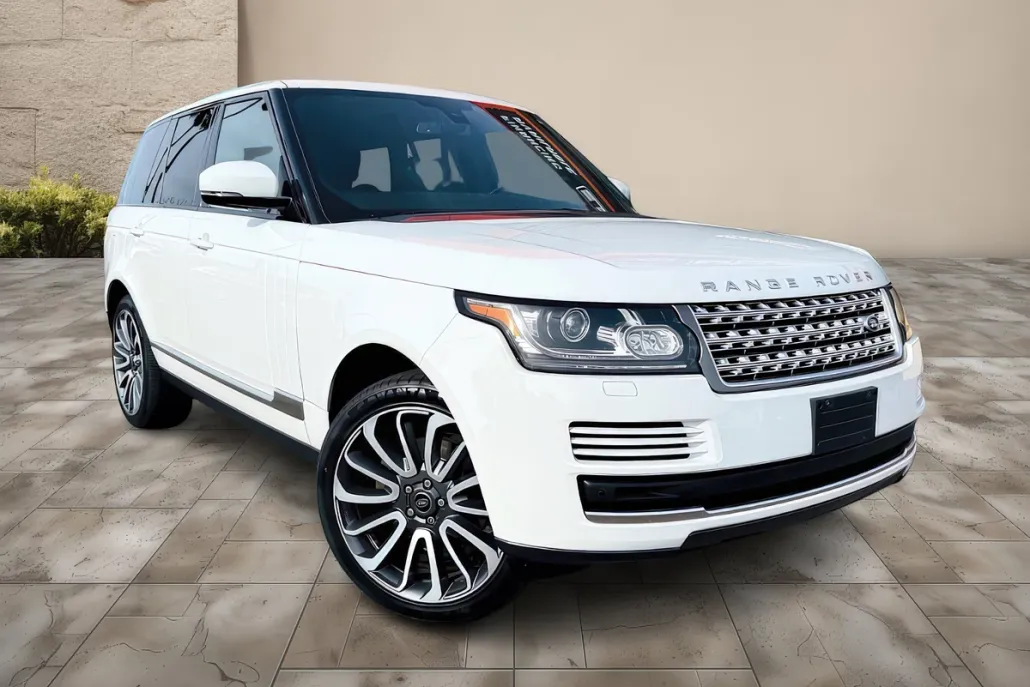 2015 Land Rover Range Rover HSE photo 1