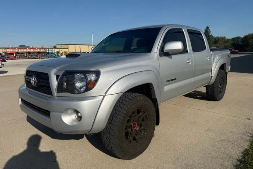 2008 Toyota Tacoma Base photo 1