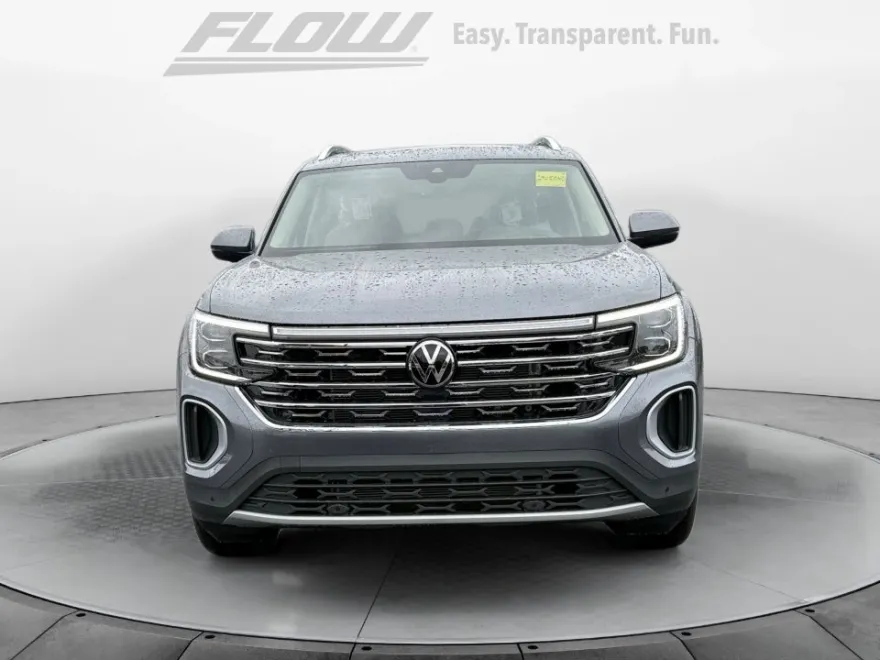 2025 Volkswagen Atlas SEL photo 1