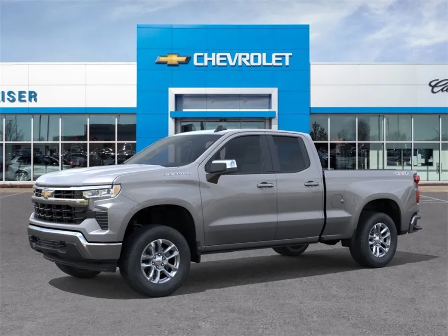 2026 Chevrolet Silverado 1500 LT photo 1