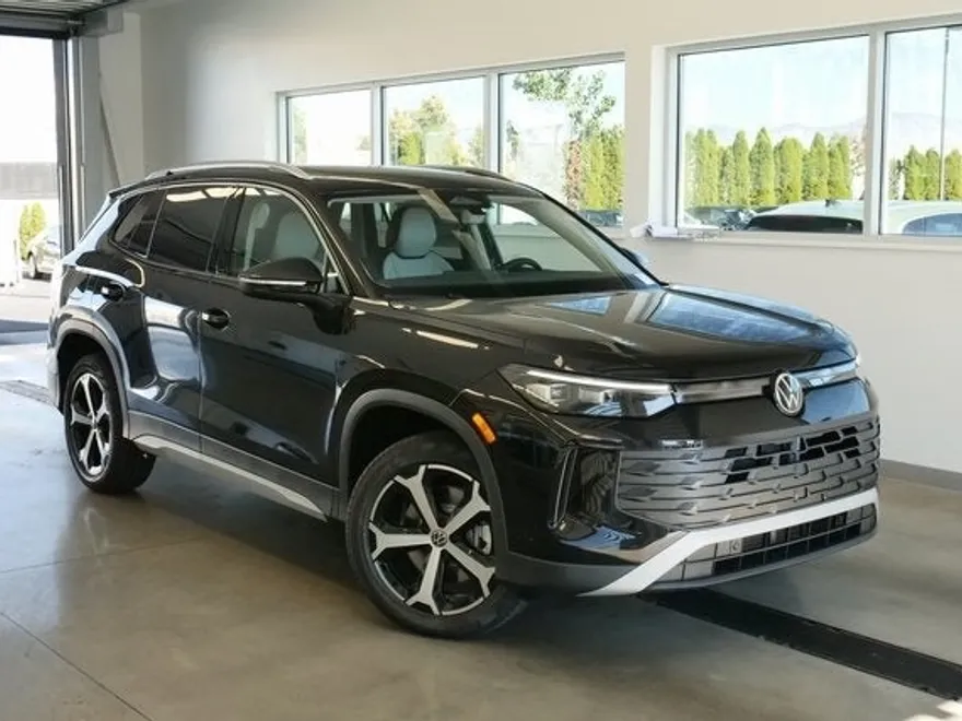 2025 Volkswagen Tiguan SE photo 1