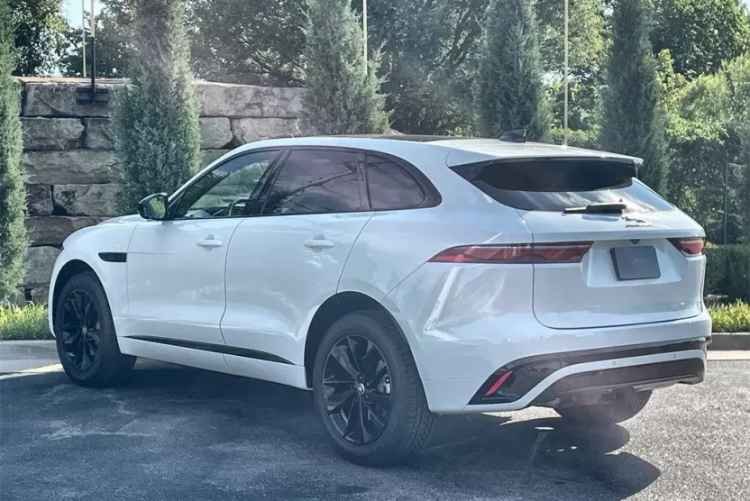 2025 Jaguar F-PACE P250 R-Sport photo 1