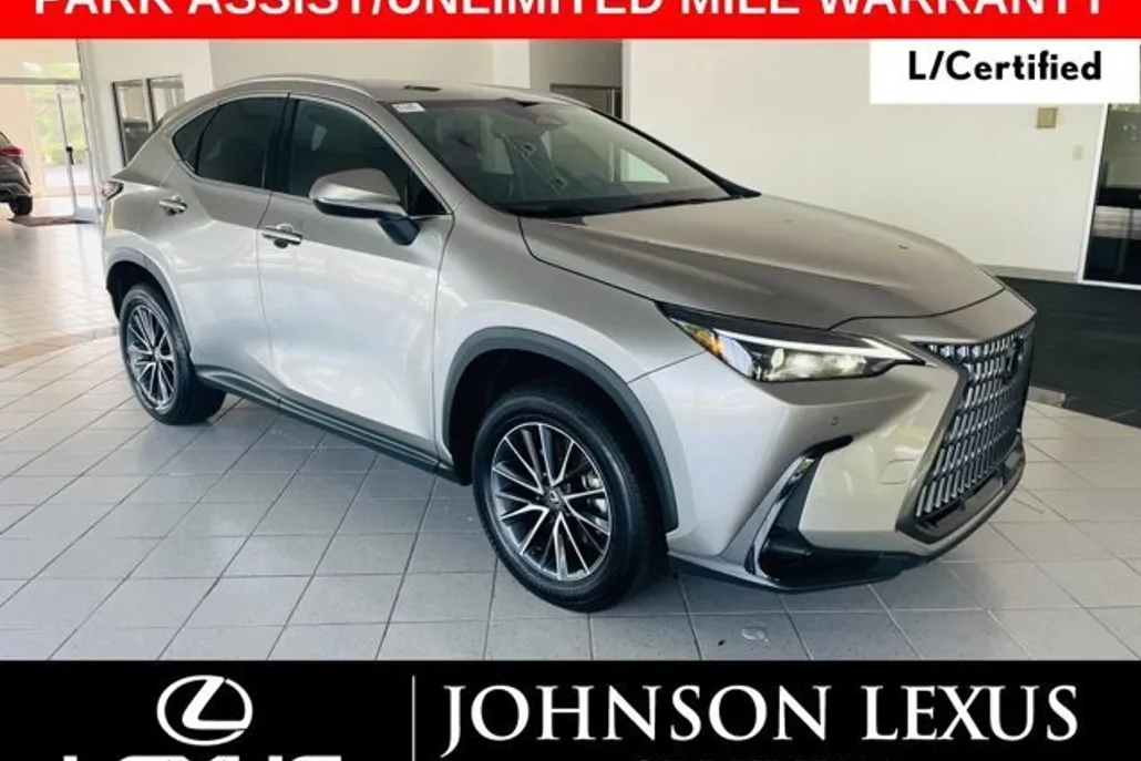 2025 Lexus NX 250 photo 1