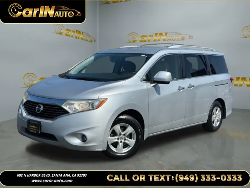 2013 Nissan Quest SV photo 1