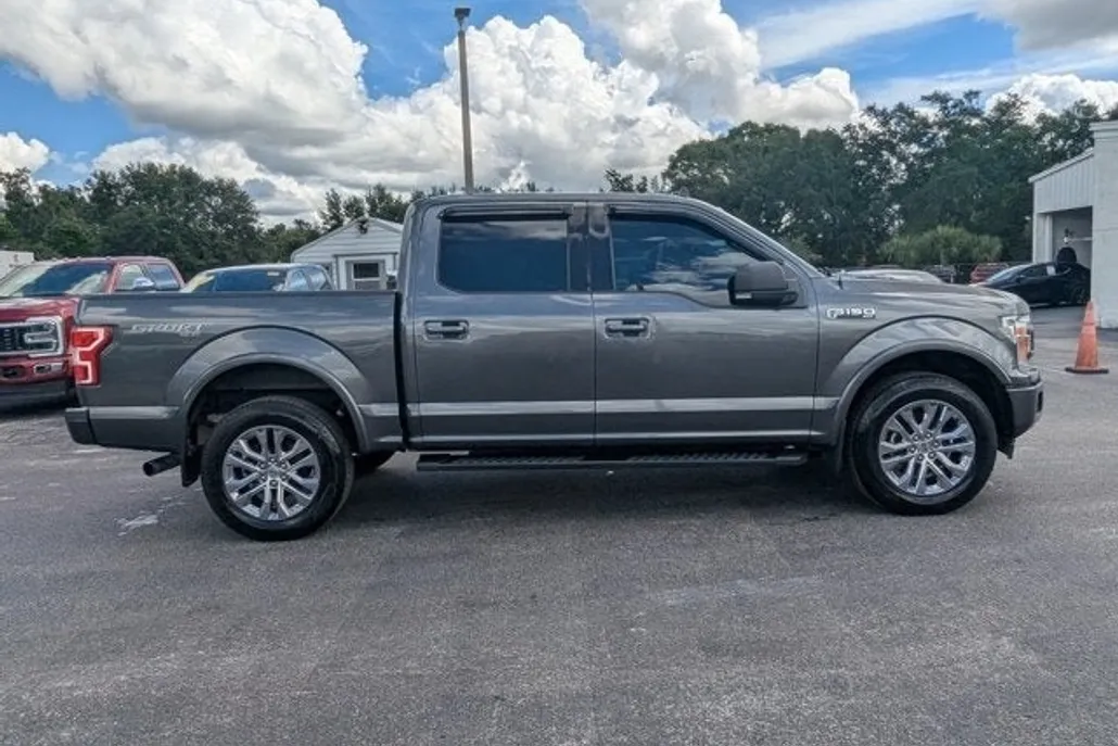 2020 Ford F-150 XLT photo 1