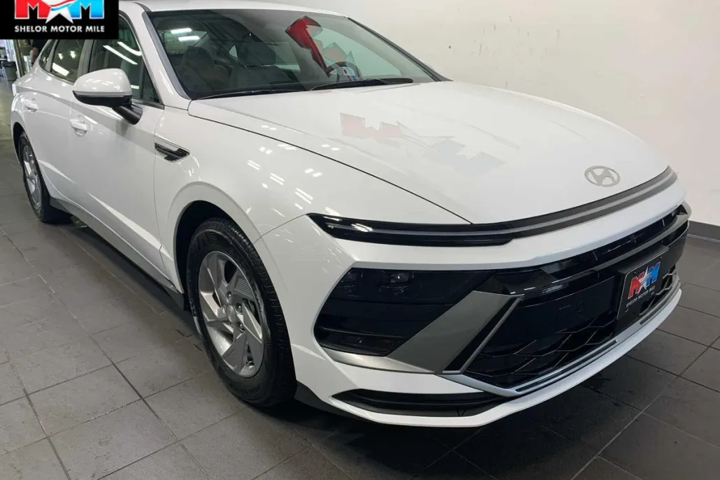 2025 Hyundai Sonata SE photo 1