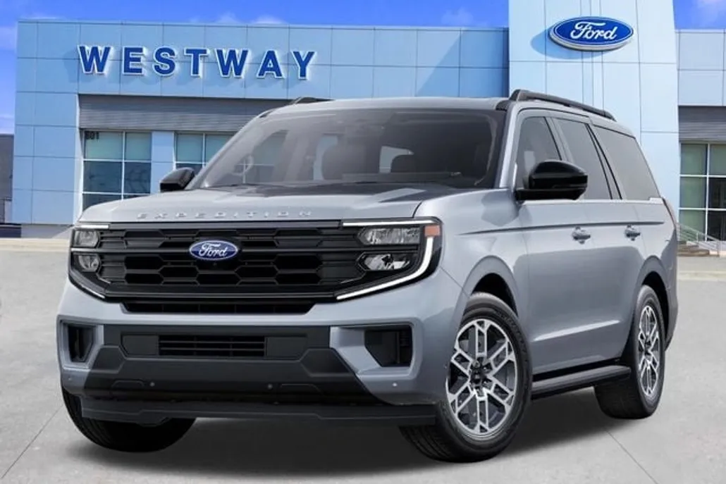 2025 Ford Expedition photo 1