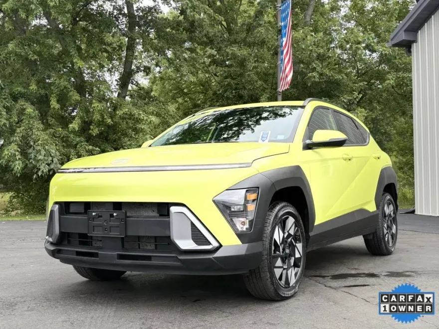 2025 Hyundai Kona SEL photo 1