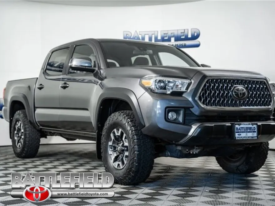 2019 Toyota Tacoma TRD Off-Road V6 photo 1