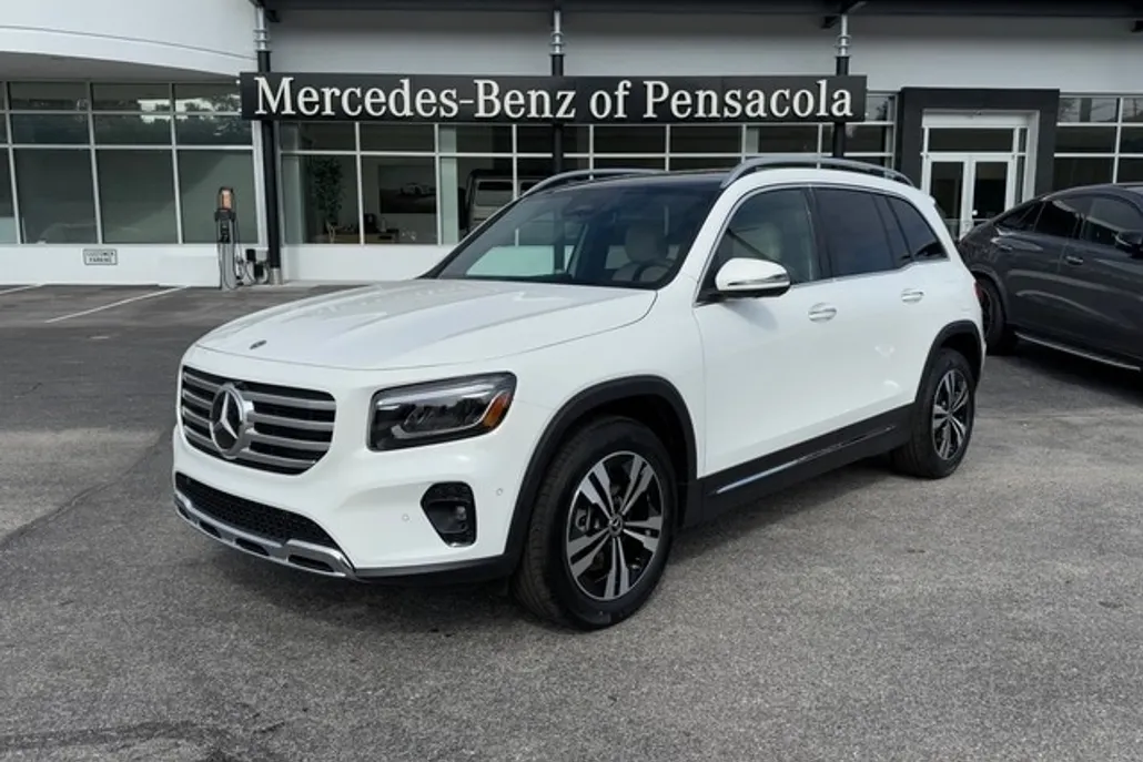 2025 Mercedes Benz GLB 250 photo 1