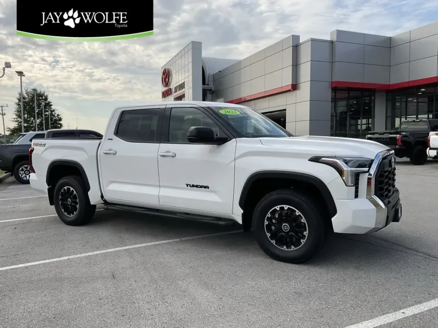 2022 Toyota Tundra SR5 photo 1