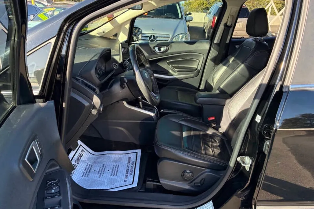 2020 Ford EcoSport Titanium photo 1