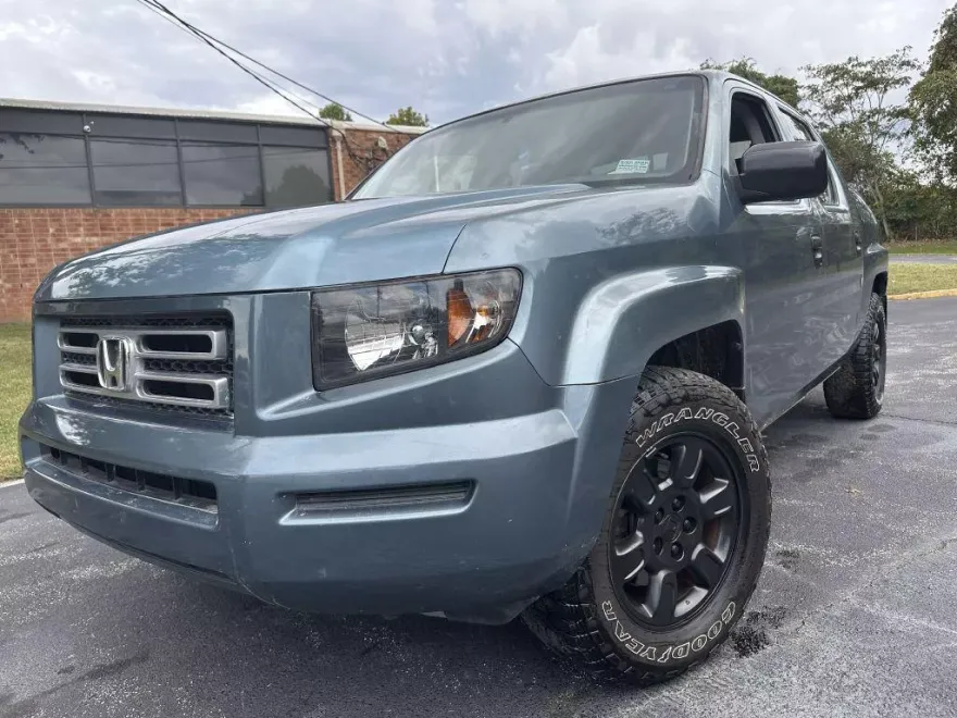 2006 Honda Ridgeline RT photo 1