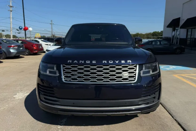 2018 Land Rover Range Rover HSE photo 1