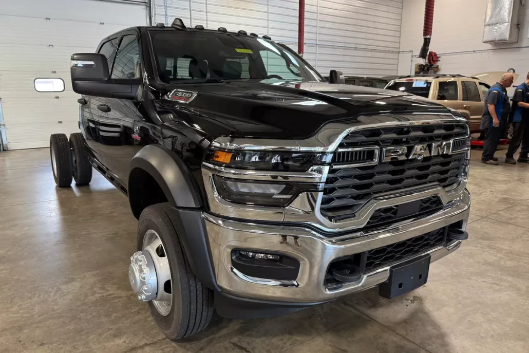 2025 Ram 5500 Tradesman photo 1