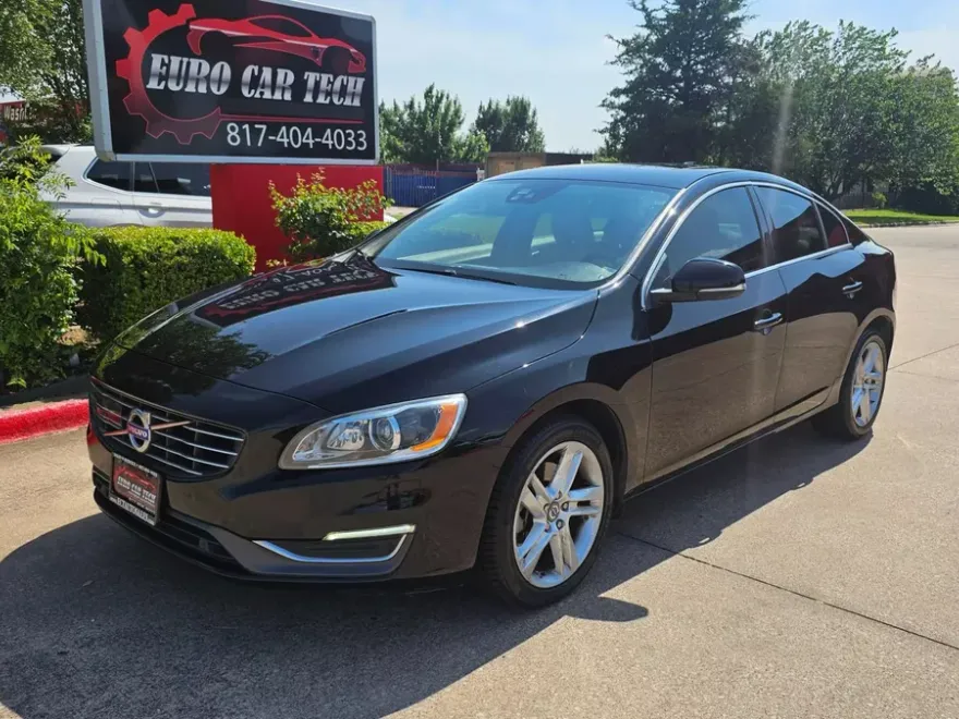 2015 Volvo S60 T5 Platinum photo 1
