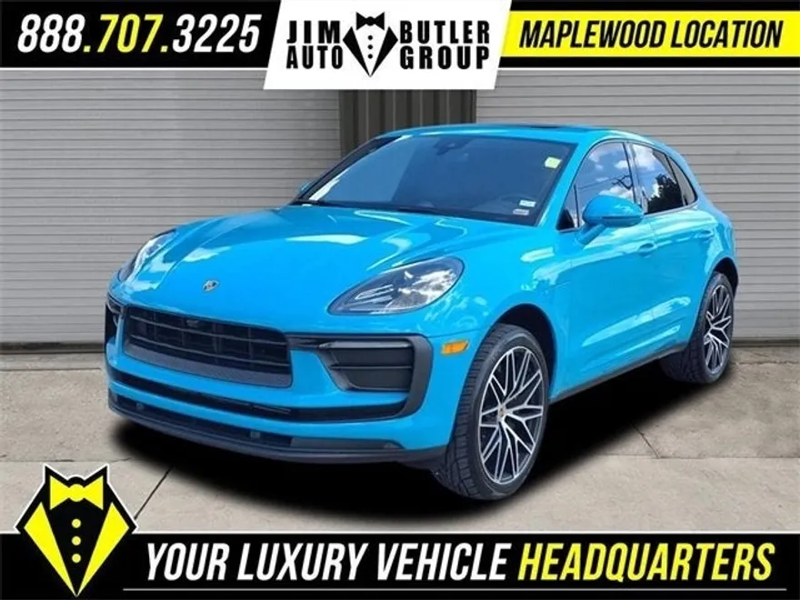 2022 Porsche Macan Base photo 1