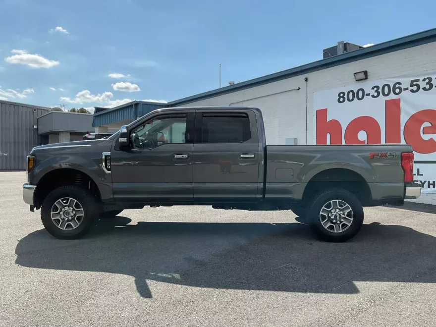 2018 Ford F-250 Lariat photo 1