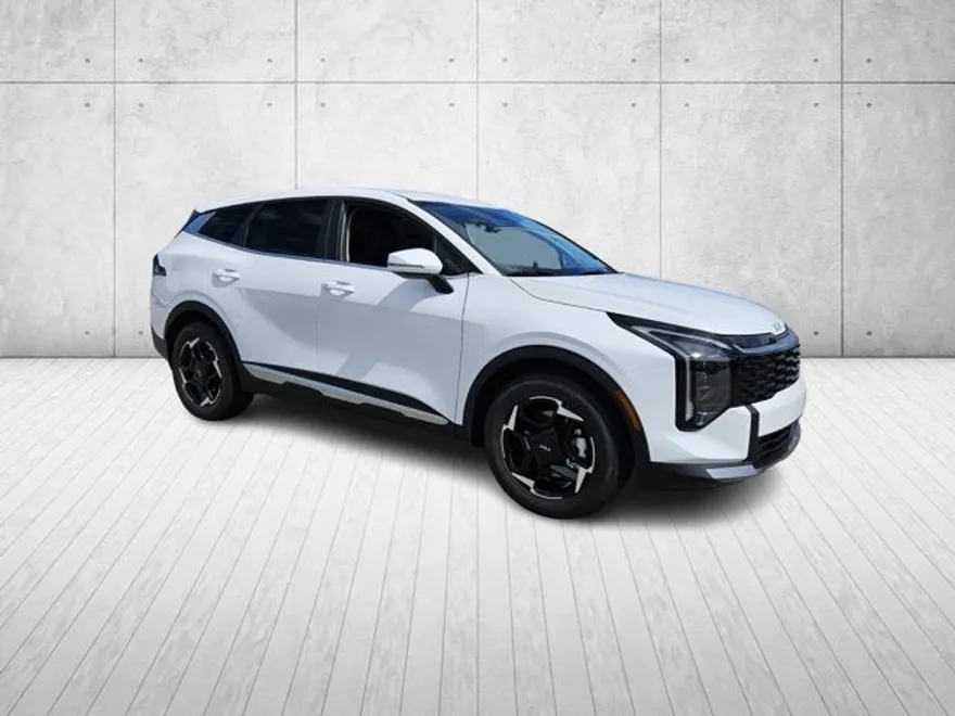 2026 Kia Sportage EX photo 1