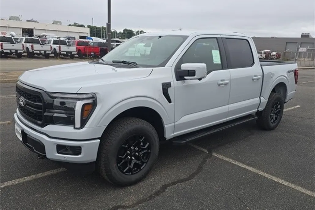 2025 Ford F-150 Lariat photo 1