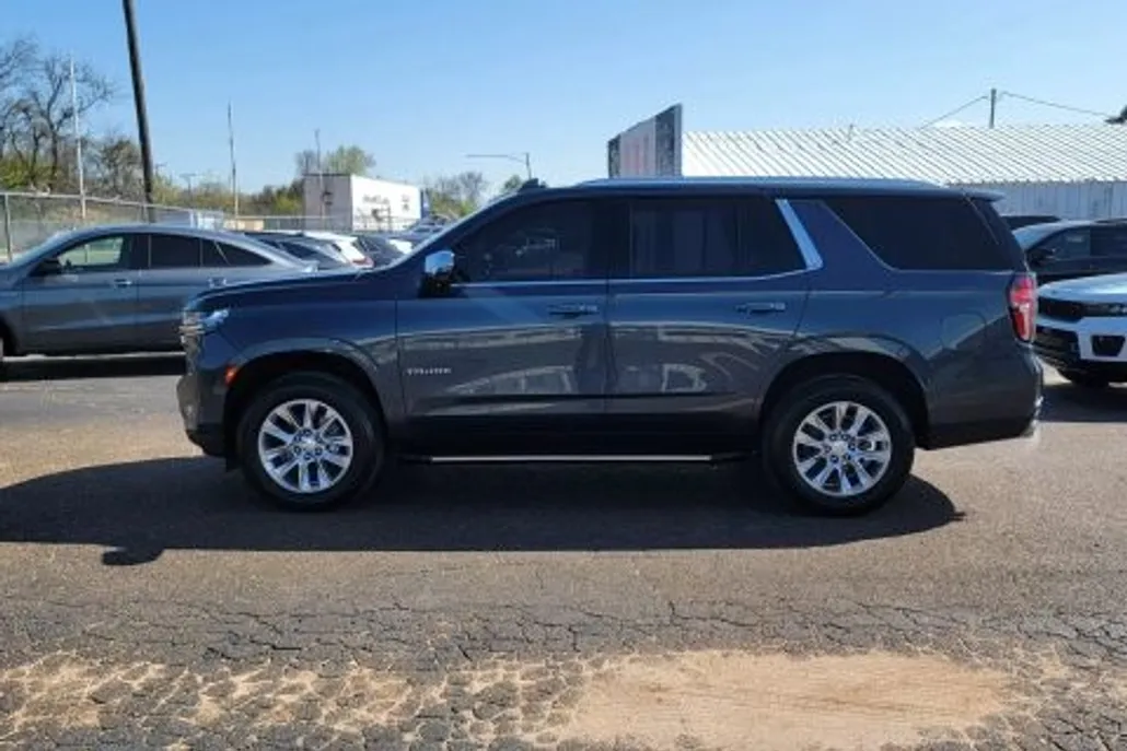 2021 Chevrolet Tahoe Premier photo 1
