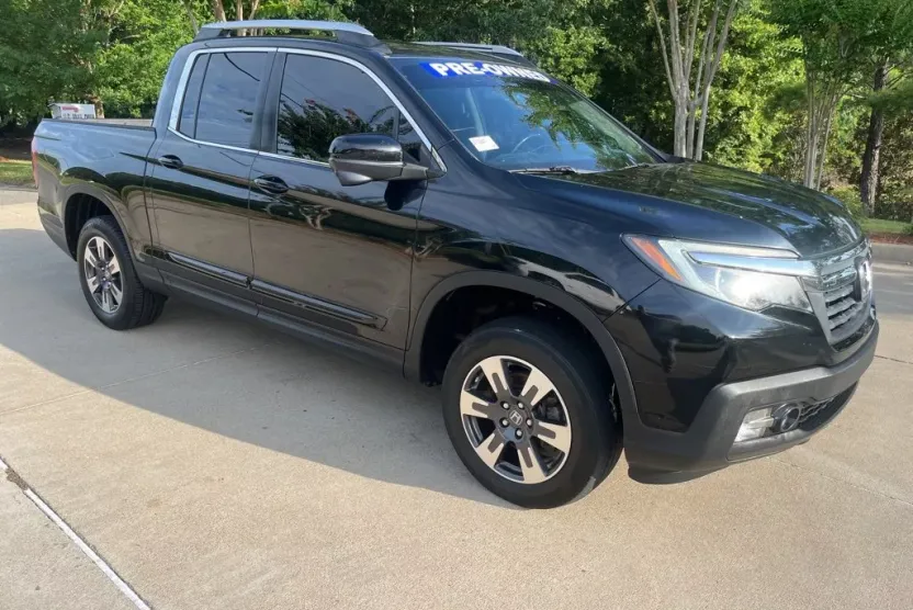 2019 Honda Ridgeline RTL-T photo 1