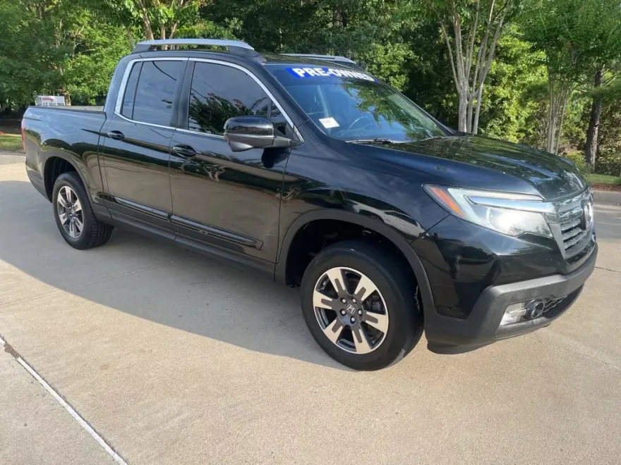 2019 Honda Ridgeline RTL-T photo 1