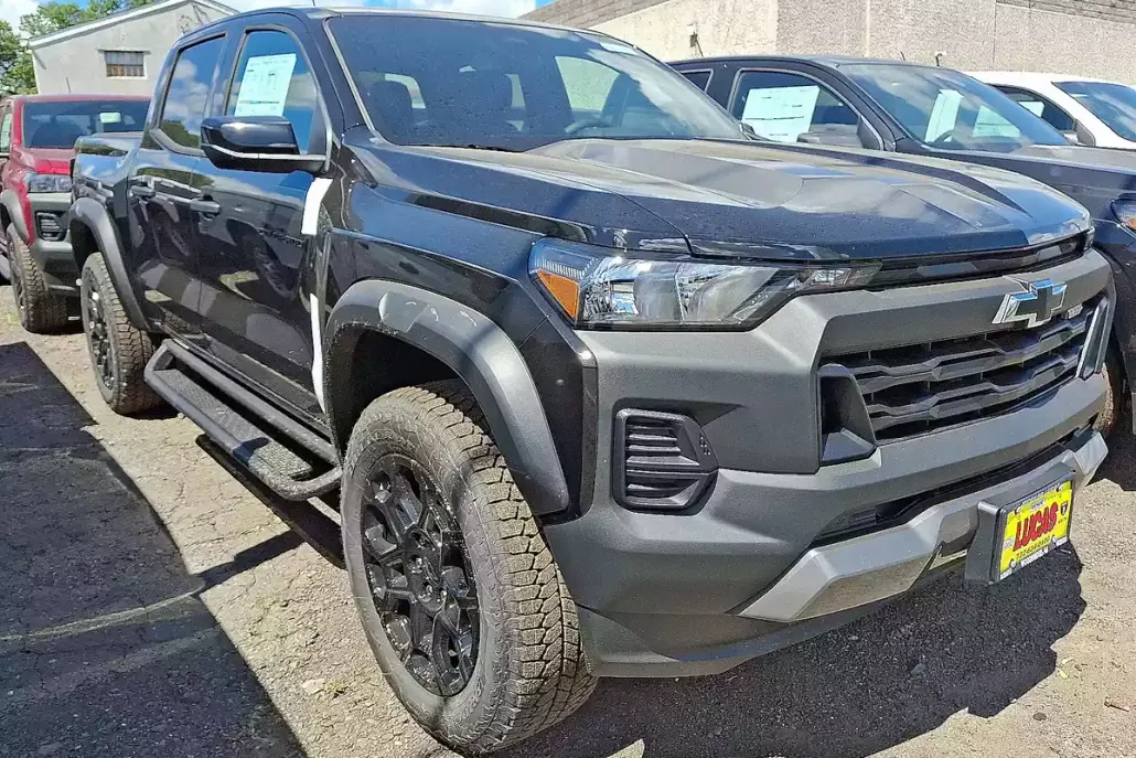 2026 Chevrolet Colorado Trail Boss photo 1