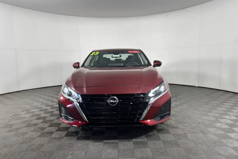 2023 Nissan Altima 2.5 SL photo 1