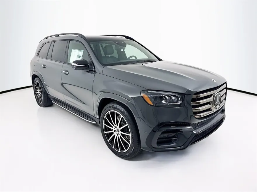 2025 Mercedes Benz GLS 450 4MATIC photo 1