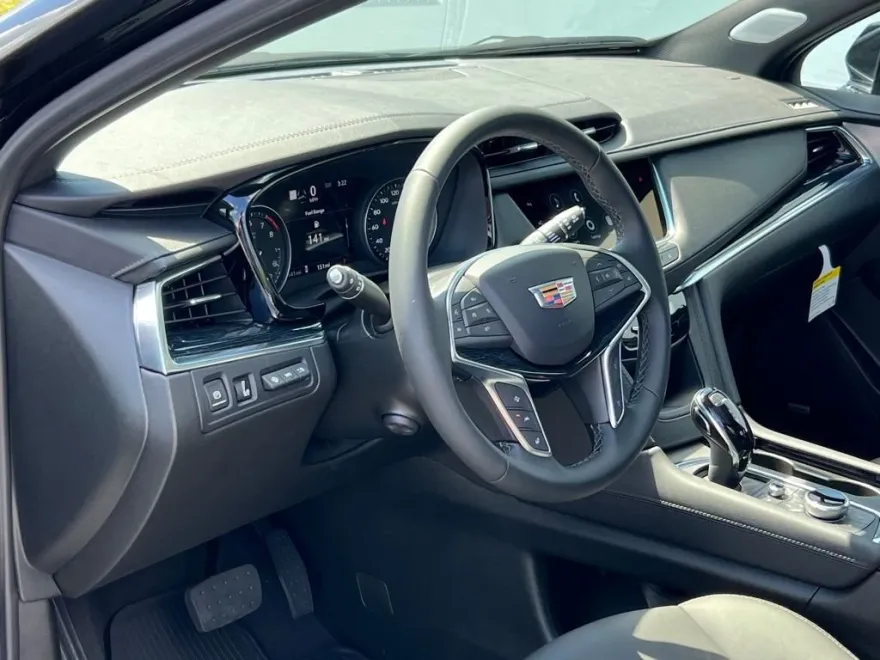 2025 Cadillac XT5 Premium Luxury photo 1