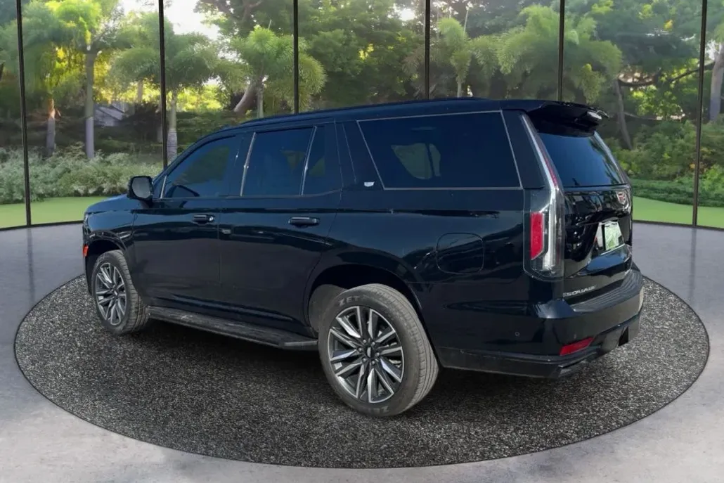 2021 Cadillac Escalade Sport photo 1