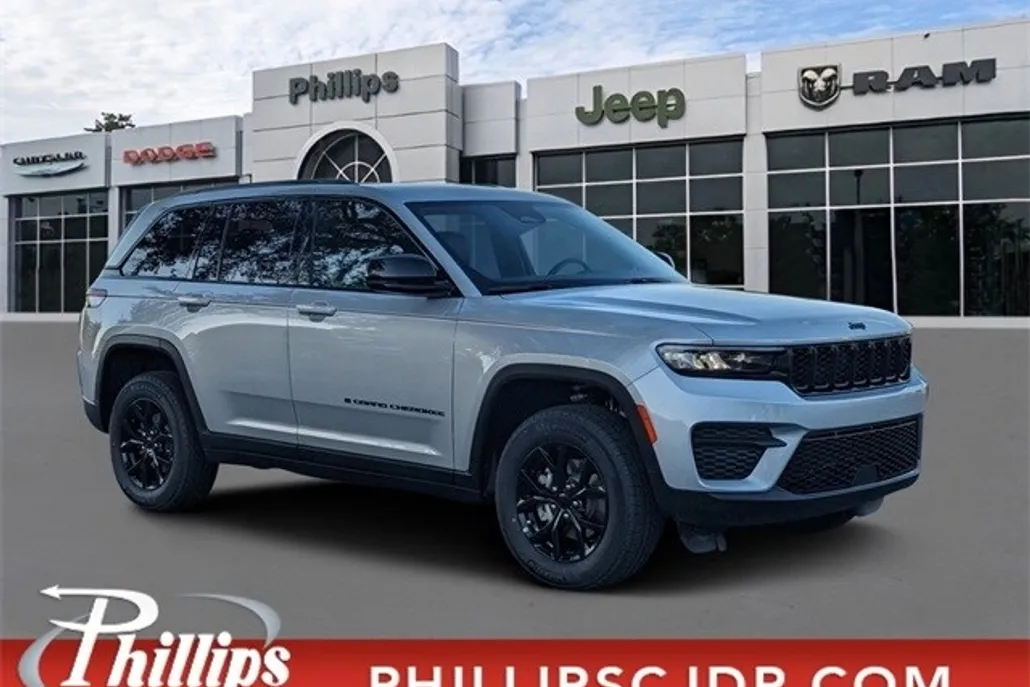 2025 Jeep Grand Cherokee Altitude photo 1