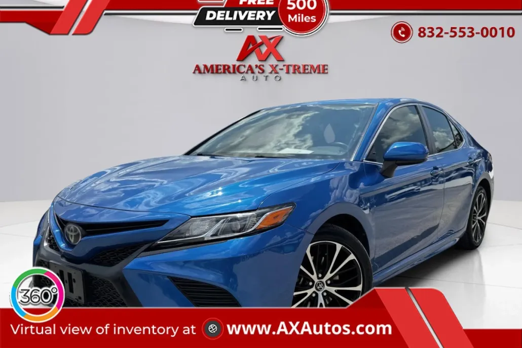 2019 Toyota Camry SE photo 1