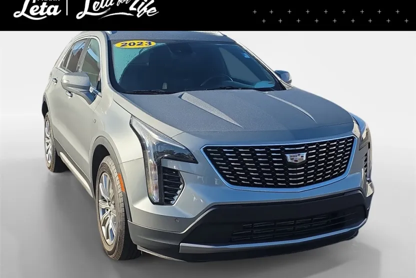 2023 Cadillac XT4 Premium Luxury photo 1