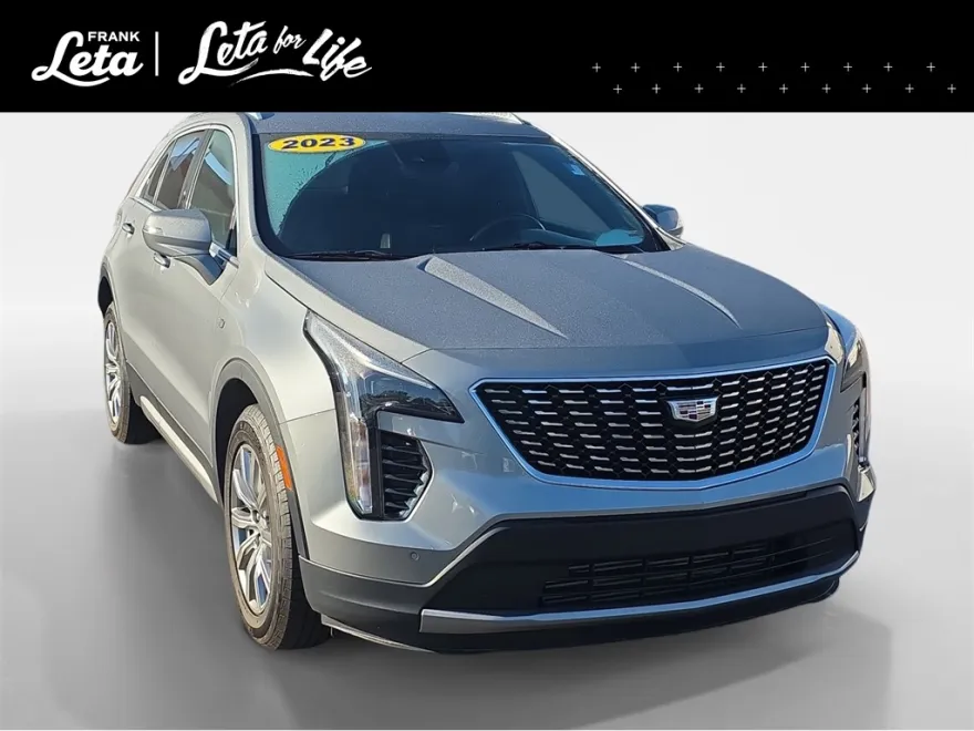 2023 Cadillac XT4 Premium Luxury photo 1