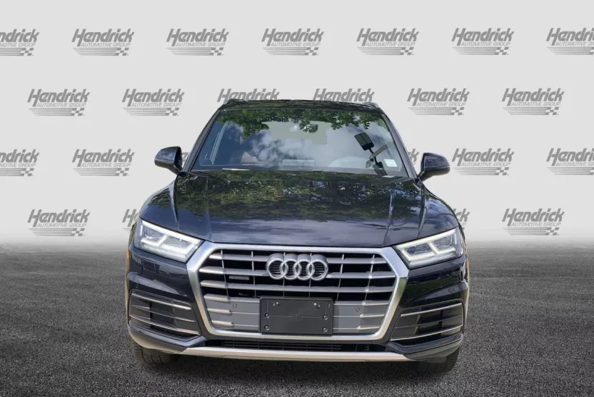 2018 Audi Q5 Premium Plus photo 1
