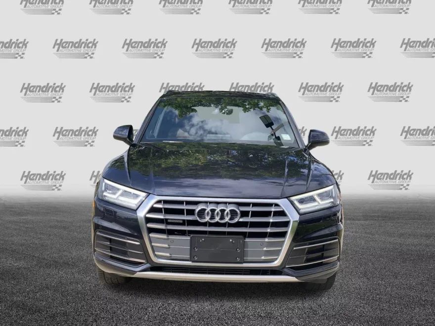 2018 Audi Q5 Premium Plus photo 1