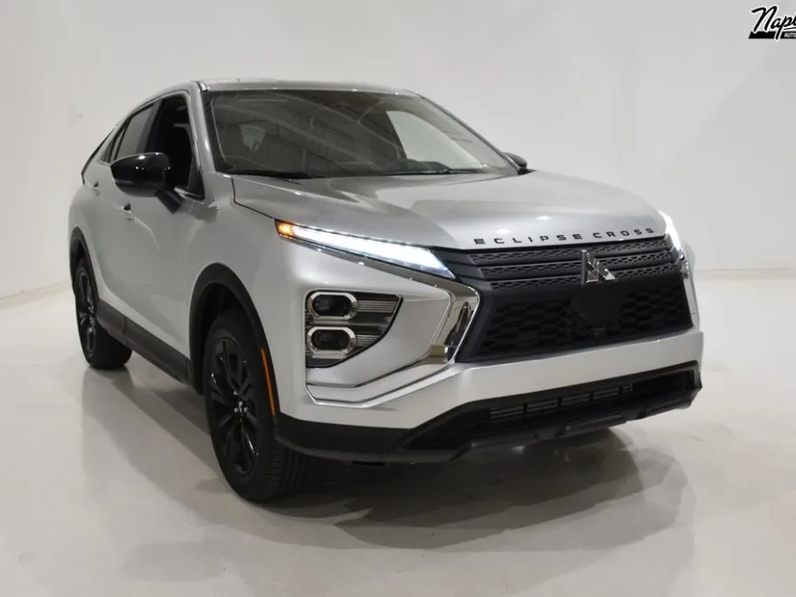2025 Mitsubishi Eclipse Cross LE photo 1