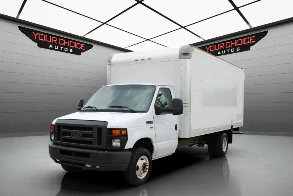 2014 Ford E-350 photo 1