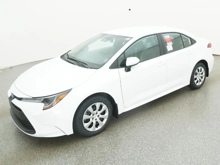 2026 Toyota Corolla LE photo 1