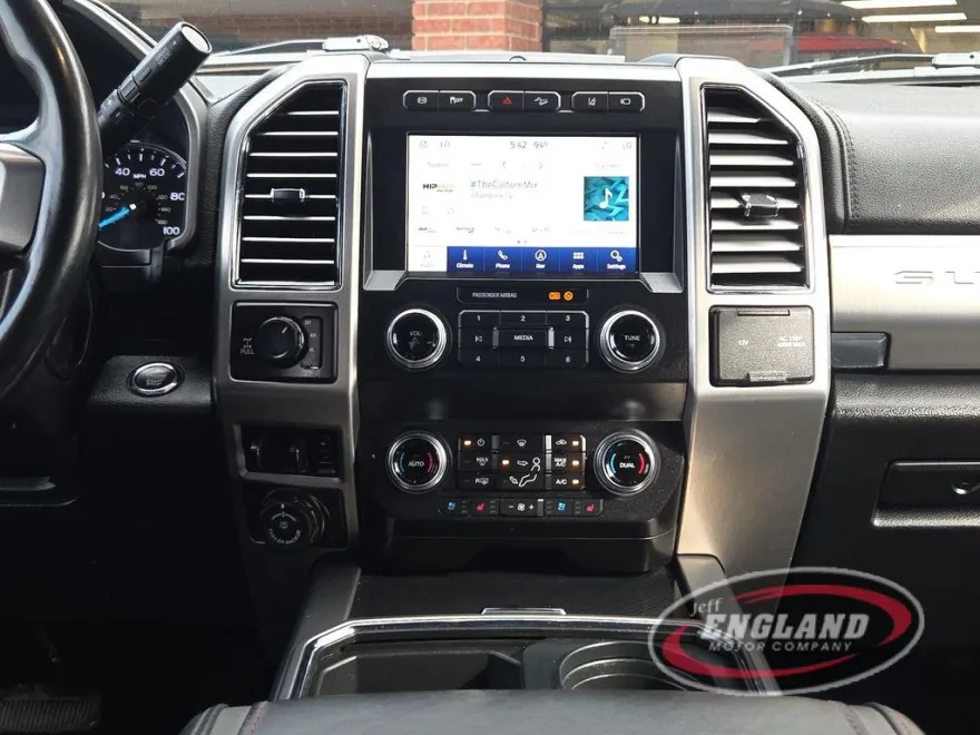 2021 Ford F-350 Platinum photo 11